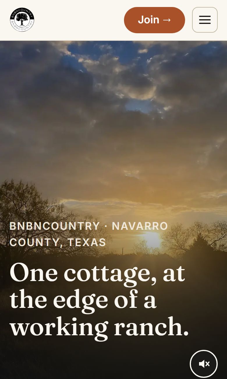 The bnbncountry.com home page on a phone.